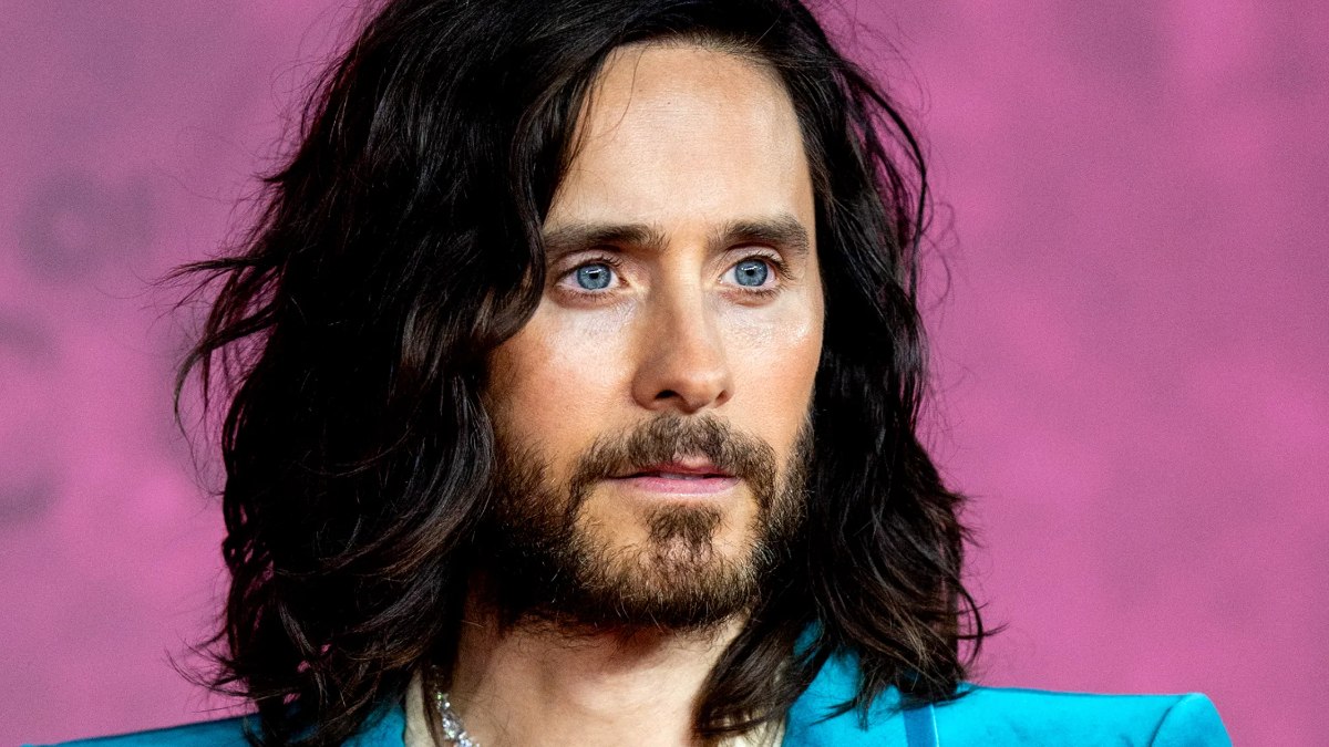 Ünlü aktör Jared Leto, İstanbul’da taksi bulamayınca otobüse bindi