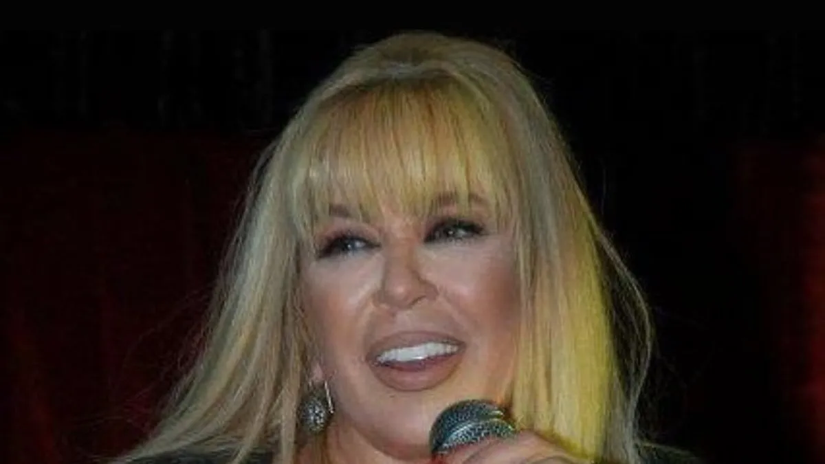 Cenazesinde o şarkının çalmasını vasiyet etti! Sağlık sorunlarıyla mücadele eden Zerrin Özer sevenlerini korkutmuştu…