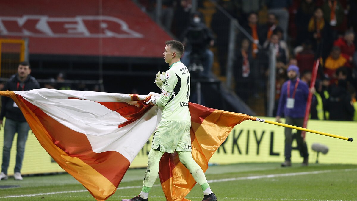 Fernando Muslera’dan Galatasaray sözleri: Karar vermedim