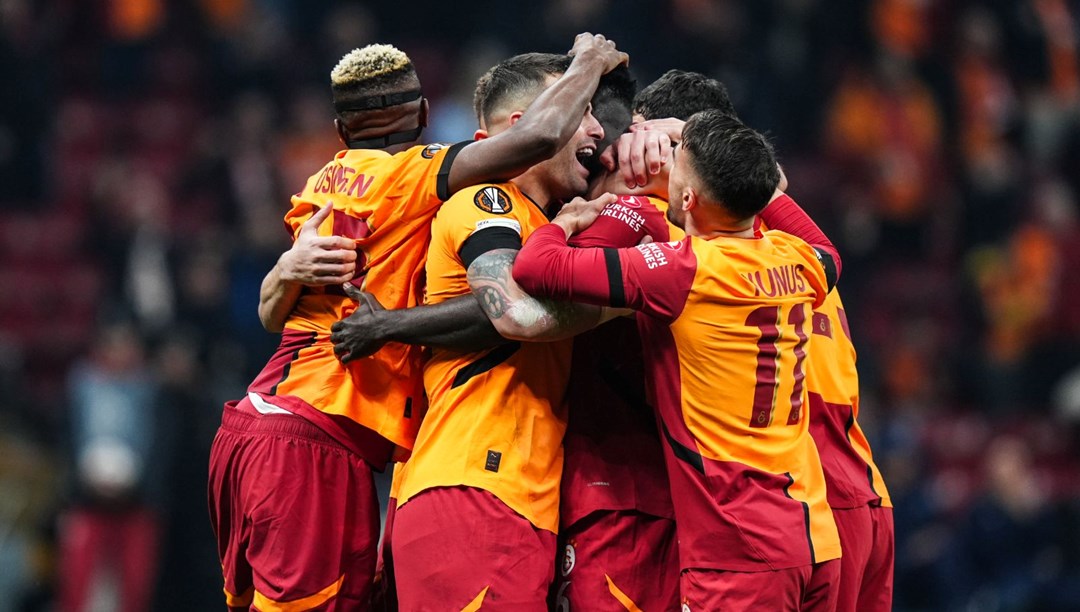 Galatasaray, Hollanda’da ilk galibiyetini arayacak: Ajax, TÃ¼rk takÄ±mlarÄ±na yenilmiyor