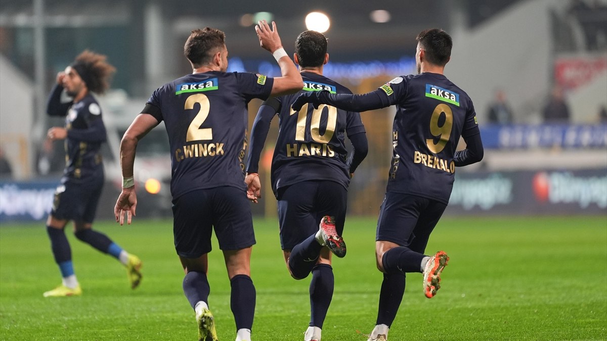 Kasımpaşa, 9 gollü maçta Hatayspor’u yendi